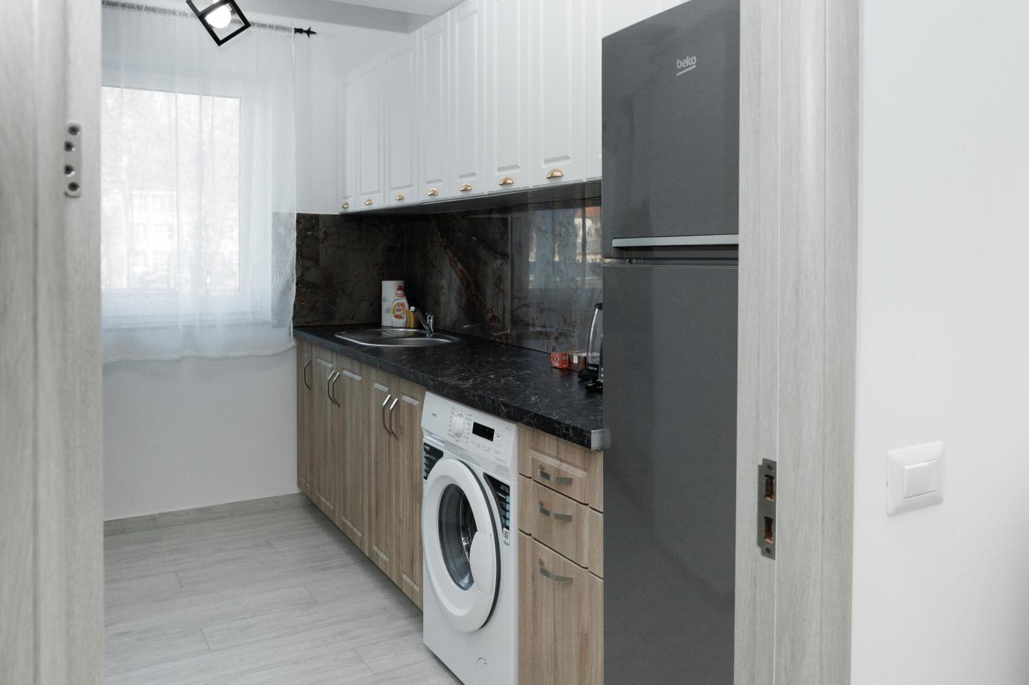 Cozy Aparthotel K Suceava Bagian luar foto
