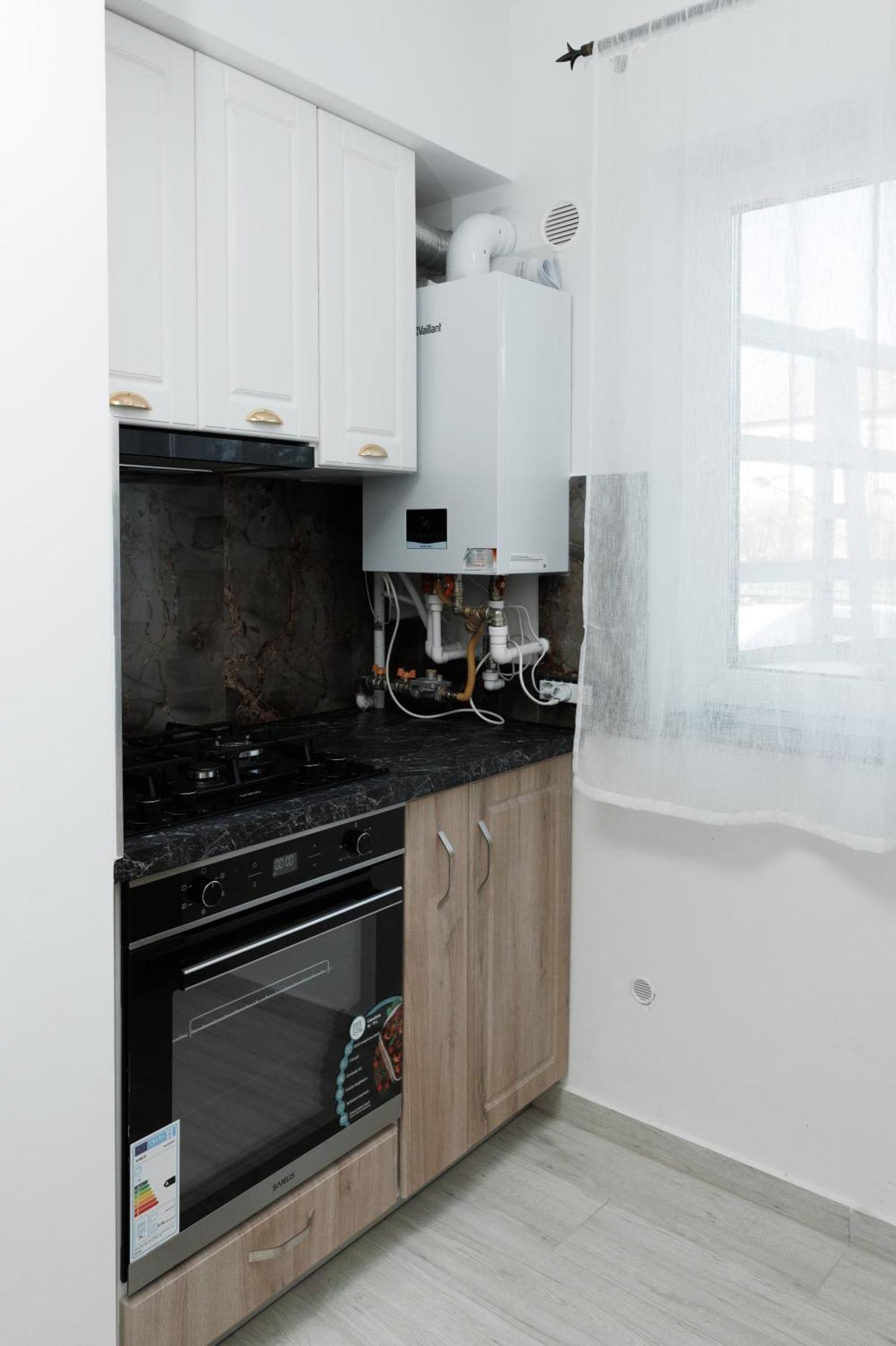 Cozy Aparthotel K Suceava Bagian luar foto