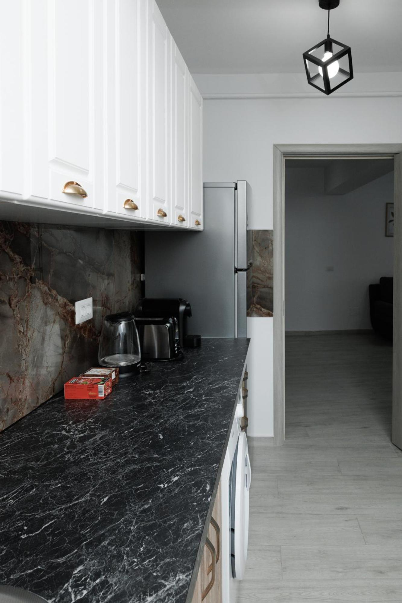 Cozy Aparthotel K Suceava Bagian luar foto